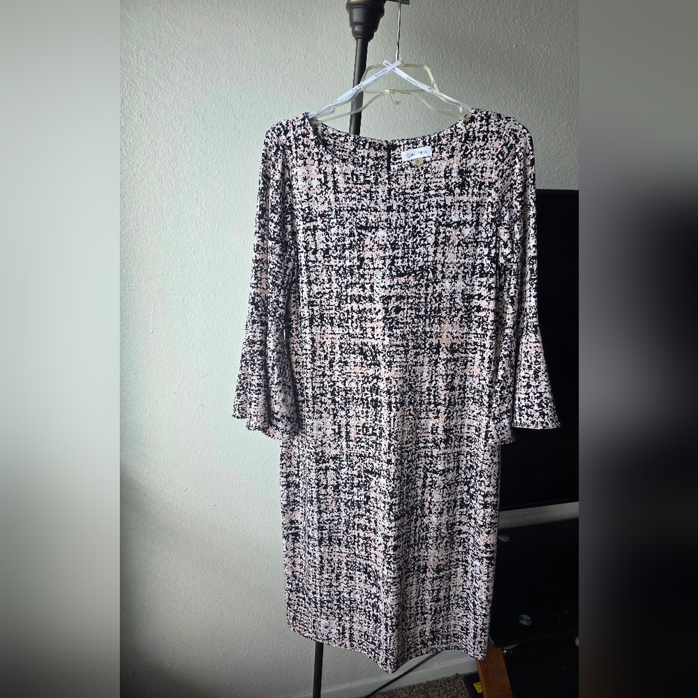 Calvin Klein Black and Pink 3/4 Sleeve Dress Stretch Zipper On Back